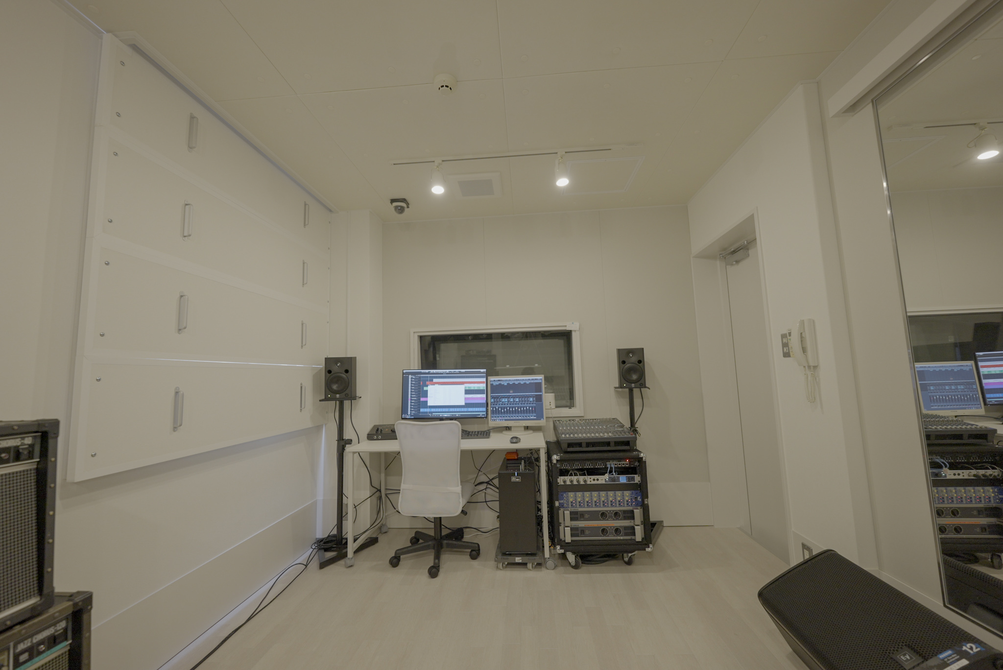 as is music高槻店アイボリー