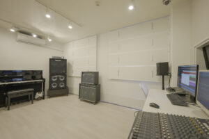 as is music高槻店アイボリー