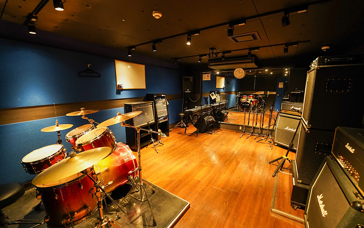 as is music 高槻店 BLUE studio
