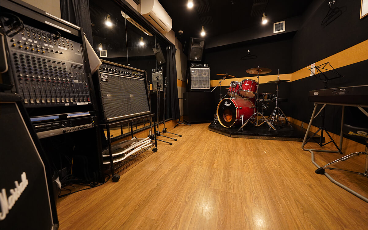 as is music 枚方店 C studio
