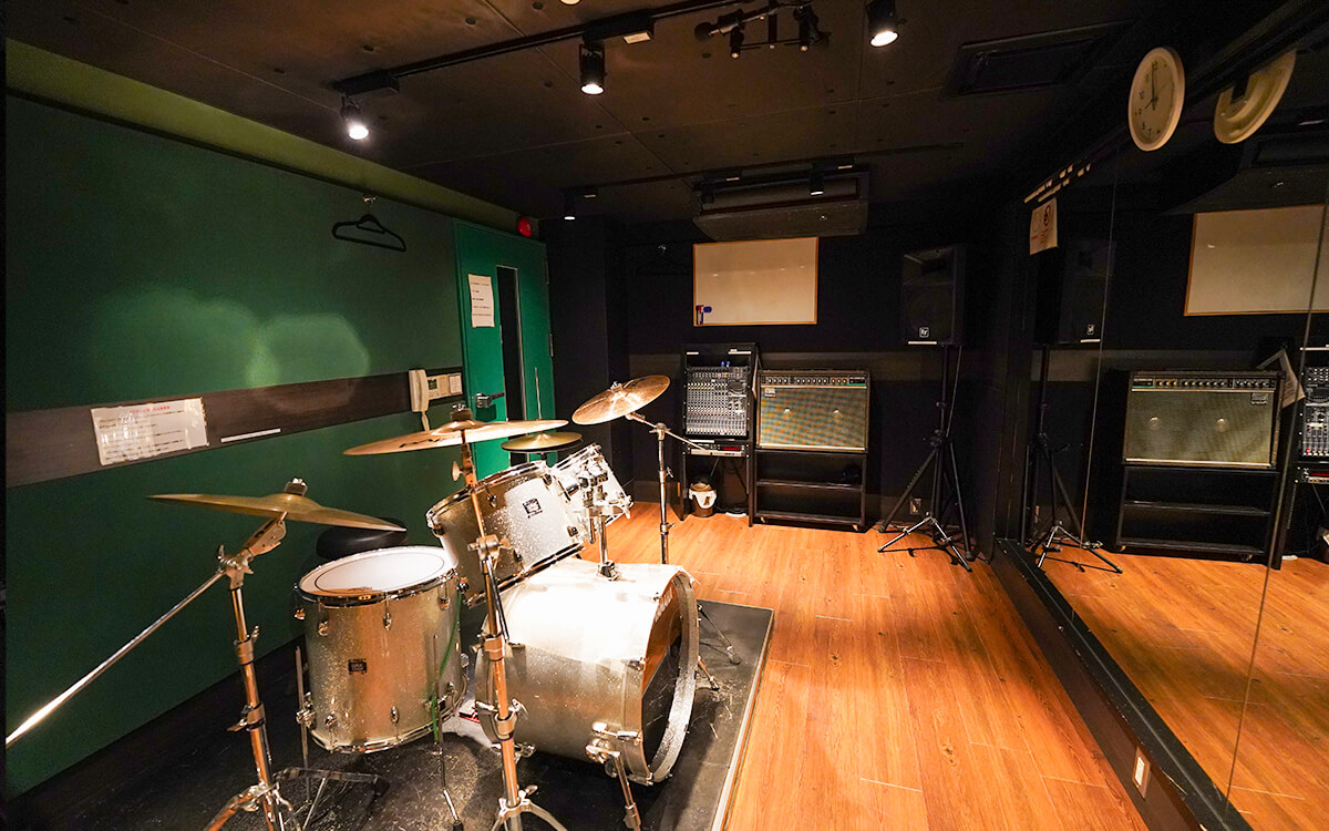 as is music 高槻店 GREEN studio