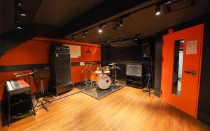 orange_studio01