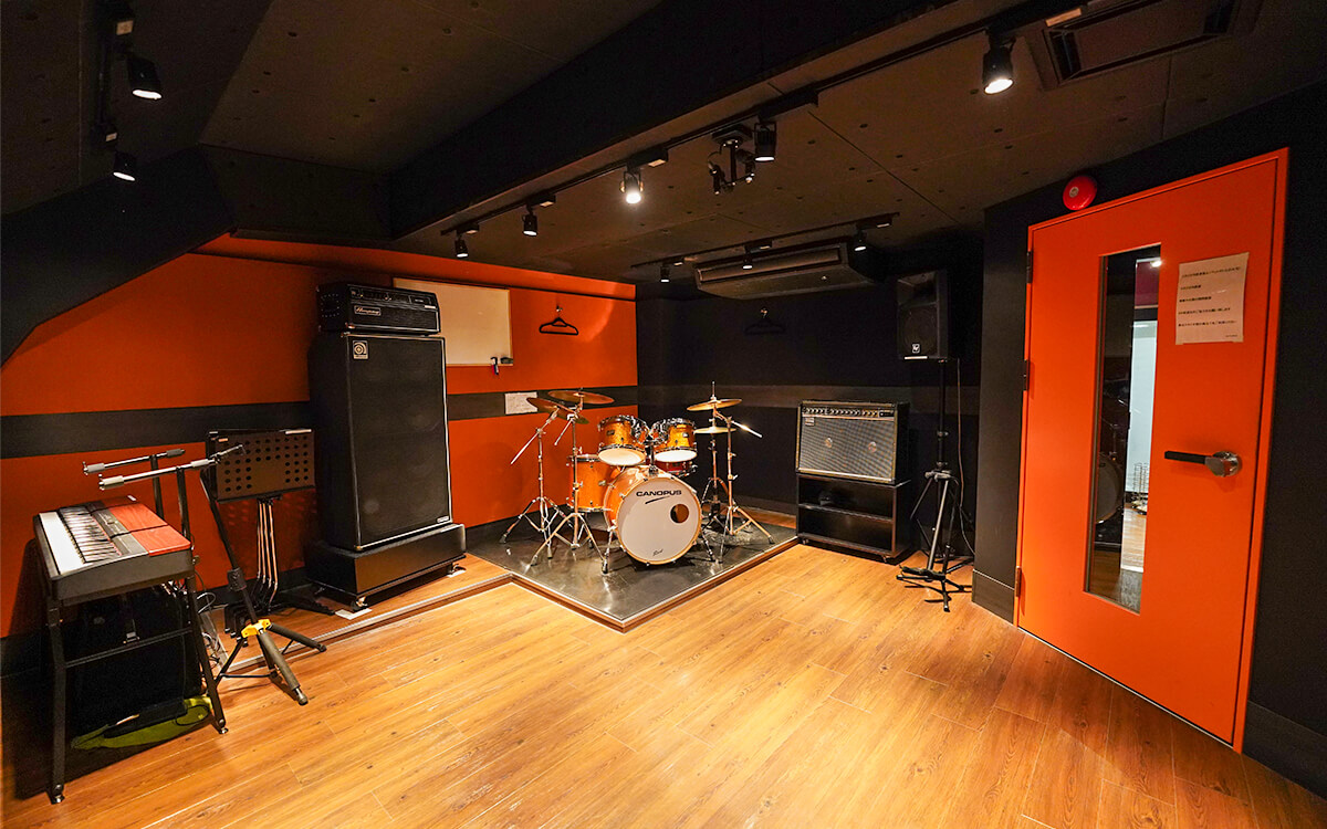 orange_studio01